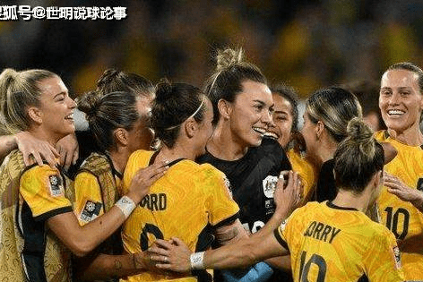 女足世界杯｜澳大利亚传奇门将阿诺德：听力障碍戴助听器比赛，扑出4个点球…插图