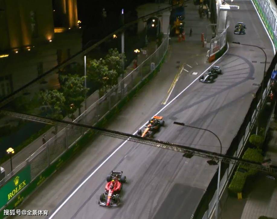 （F1 新加坡大奖赛）F1新加坡大奖赛：塞恩斯助法拉利夺赛季首冠，周冠宇第12名完赛插图