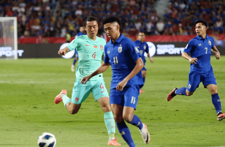 正式官宣，中国男足决战韩国开球时间敲定，CCTV5直播，球迷沸腾插图